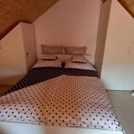 Апартаменты Apartman Niki, Medov Dolac - Lovrec Экстерьер фото